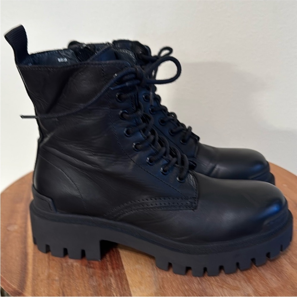 Miz Mooz Black Leather Platform Combat Boot 7.5 EU 38 - Picture 3 of 6